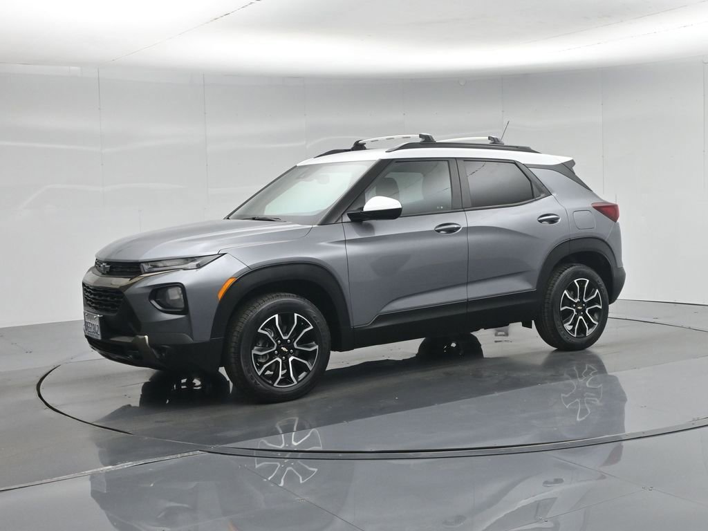 Used 2021 Chevrolet TrailBlazer ACTIV w/ Technology Package image 28
