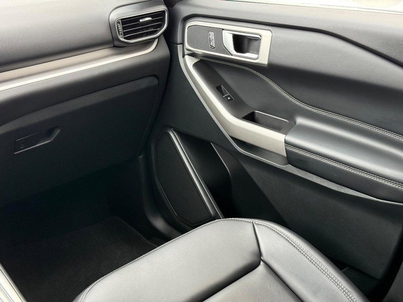 Certified 2023 Ford Explorer XLT w/ Equipment Group 202A image 14