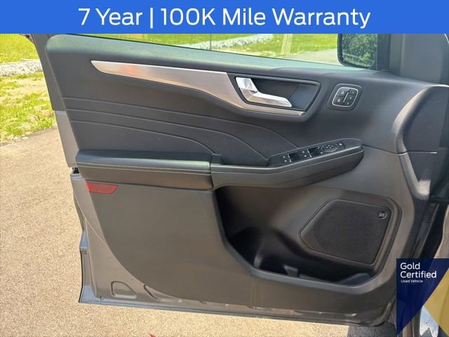 Certified 2021 Ford Escape Titanium AWD/4WD image 27