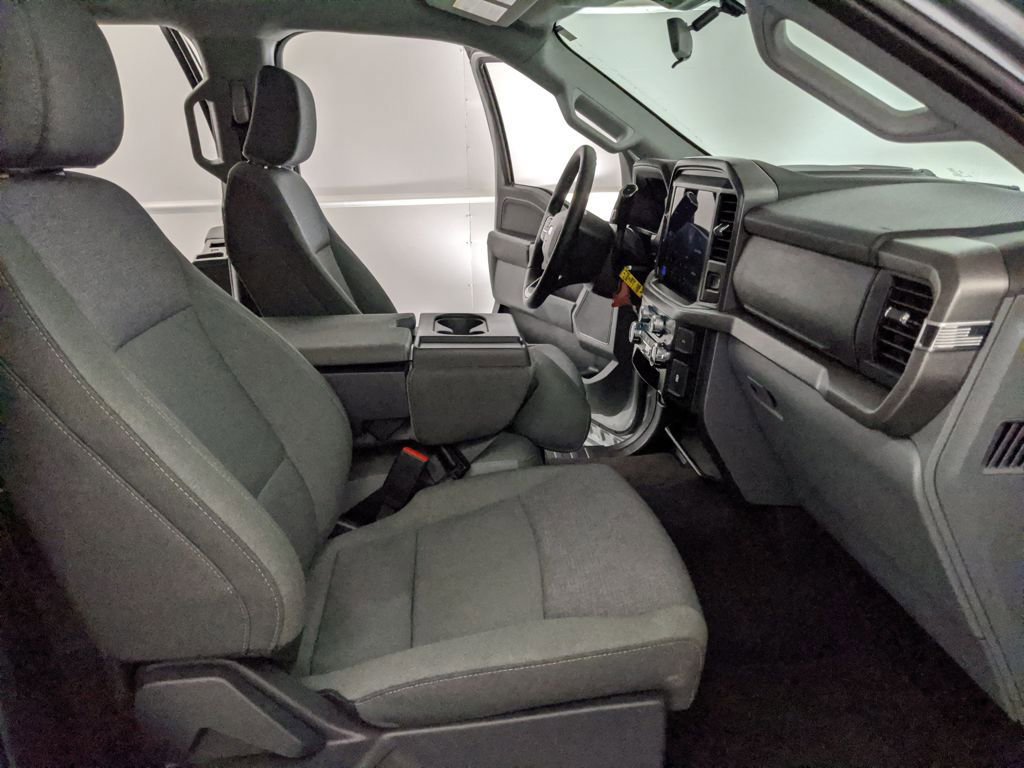 Certified 2025 Ford F150 XLT w/ Equipment Group 301A Standard image 15