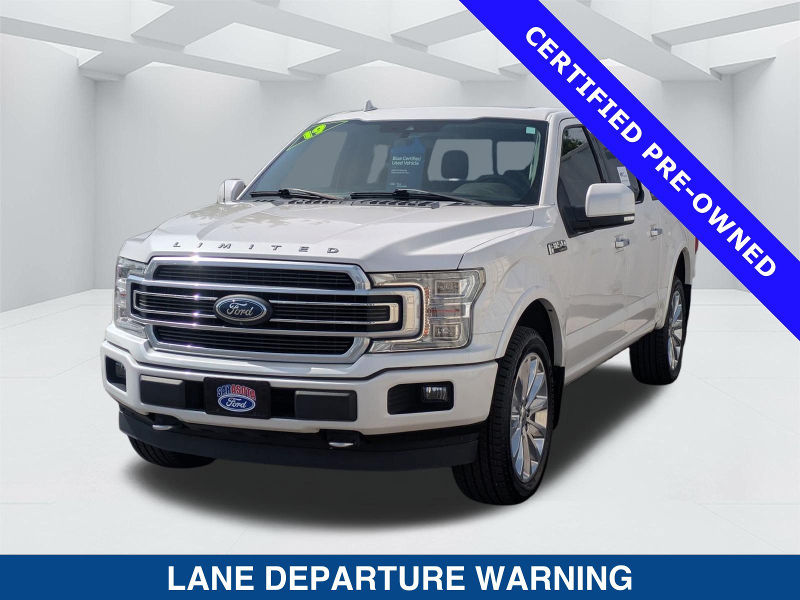 Certified 2019 Ford F150 Limited w/ Trailer Tow Package AWD/4WD image 8