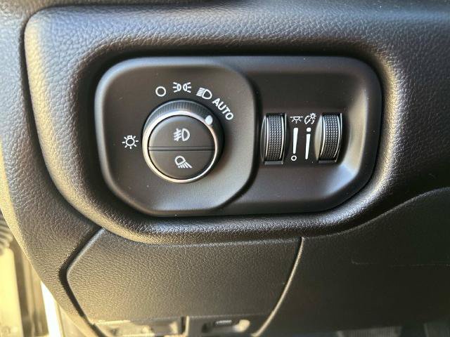 Used 2023 RAM 3500 Laramie AWD/4WD image 30