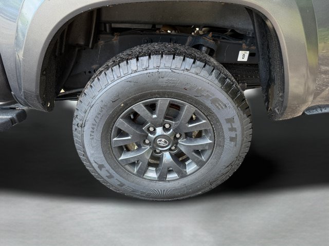 Used 2023 Toyota Tacoma SR5 AWD/4WD image 22