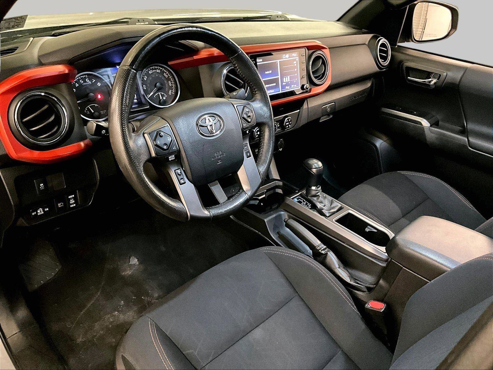 Used 2020 Toyota Tacoma TRD Off-Road AWD/4WD image 12