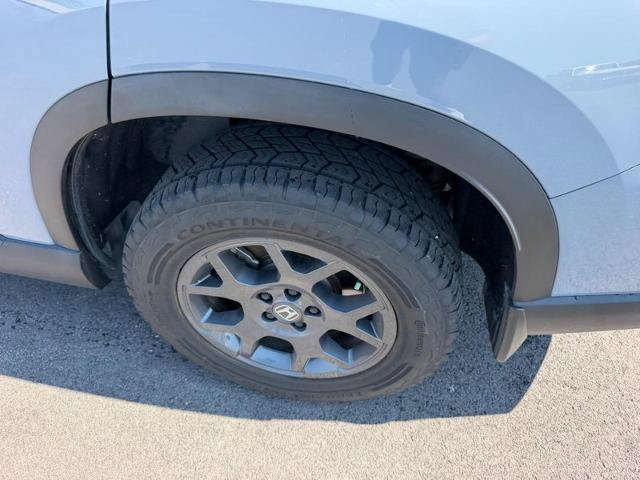 Used 2025 Honda Pilot TrailSport image 9
