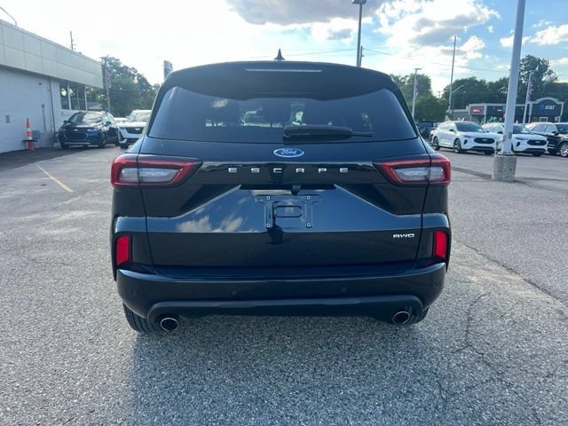 Certified 2024 Ford Escape ST-Line w/ Tech Pack #1 AWD/4WD image 5