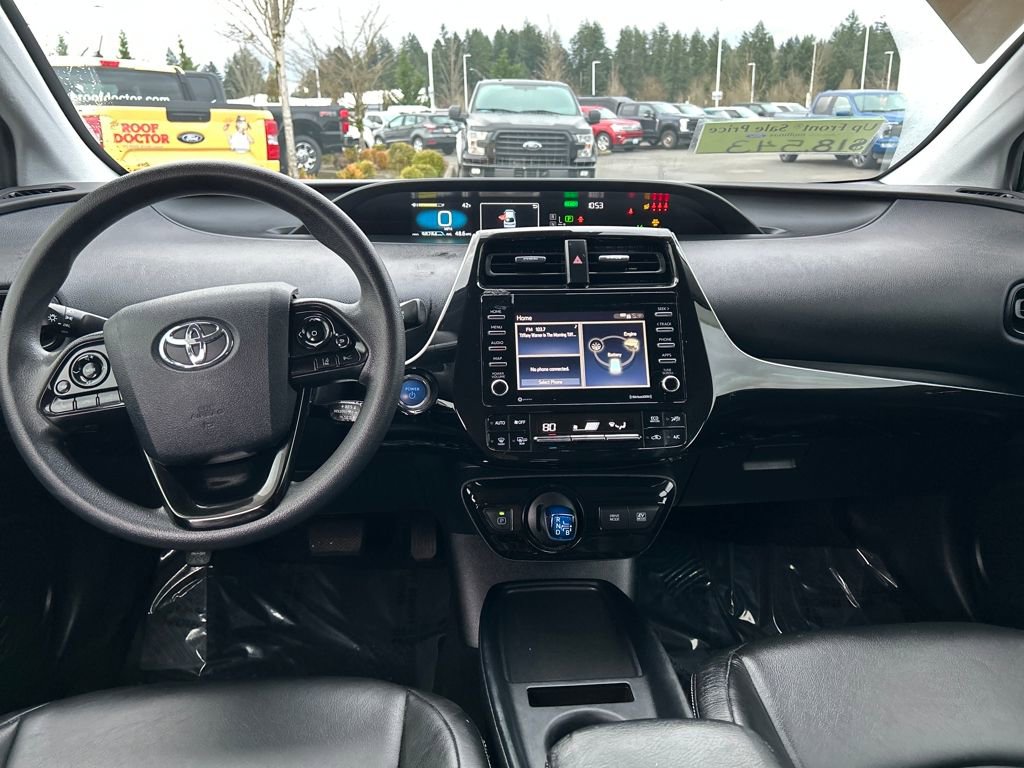 Used 2022 Toyota Prius LE image 6