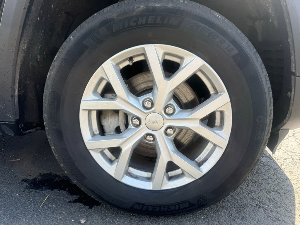 Used 2023 Jeep Grand Cherokee Limited AWD/4WD image 56