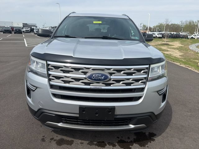 Certified 2018 Ford Explorer XLT AWD/4WD image 3
