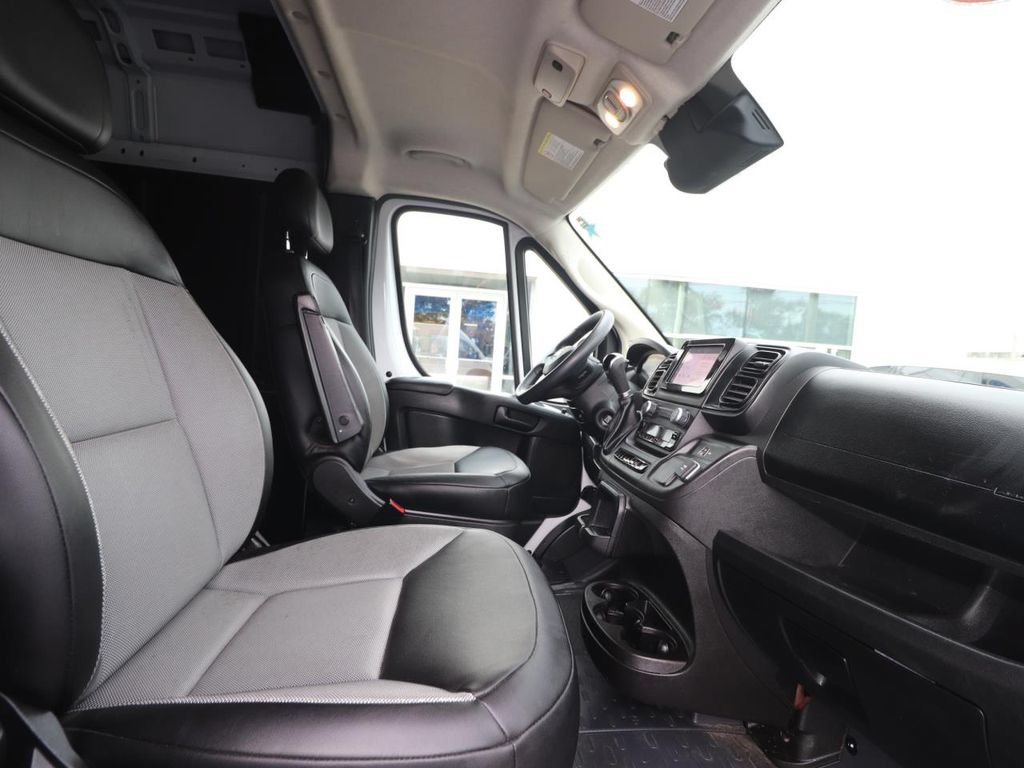 Used 2023 RAM ProMaster 2500 FWD image 9