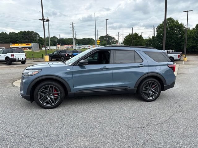 Certified 2025 Ford Explorer ST-Line w/ Premium Package RWD image 5