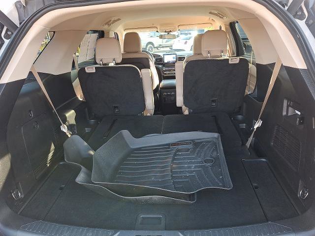 Certified 2020 Ford Explorer XLT w/ Equipment Group 202A image 28