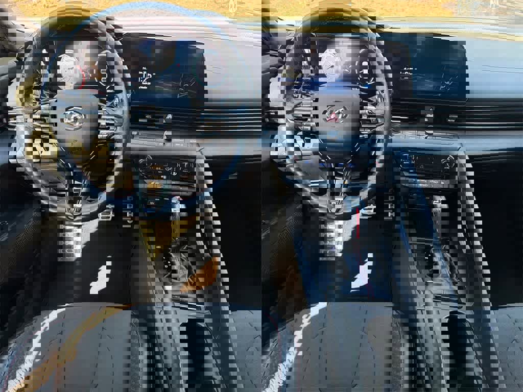 Used 2023 Hyundai Elantra N Line image 19