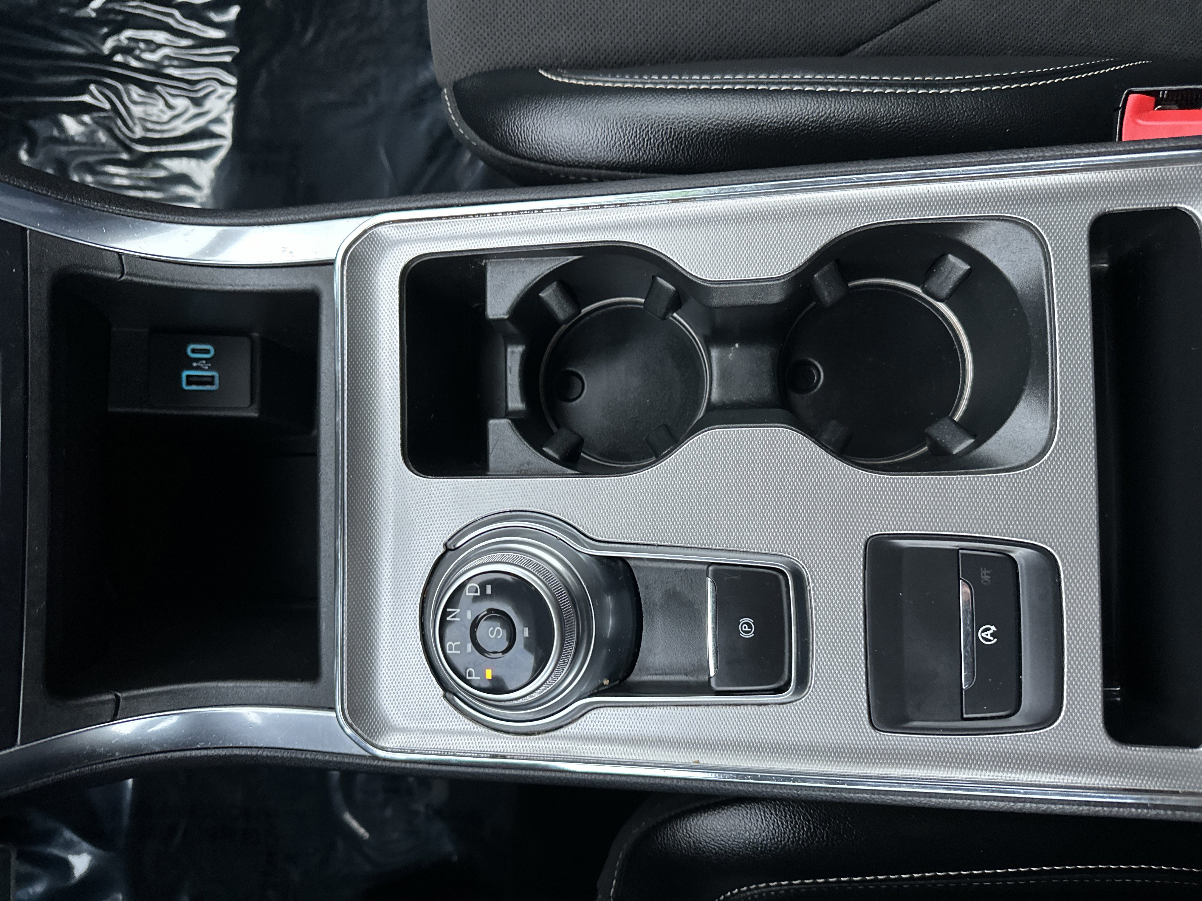 Certified 2022 Ford Edge ST image 14