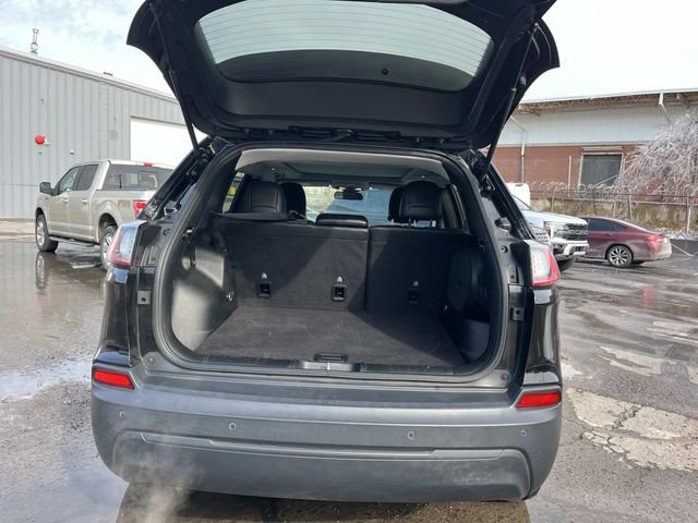 Used 2020 Jeep Cherokee Latitude Plus image 12