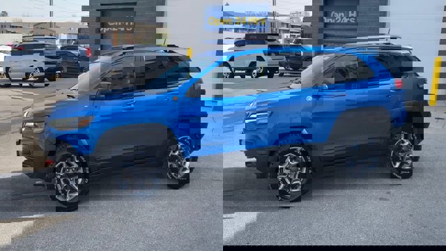 Used 2019 Jeep Cherokee Trailhawk image 6