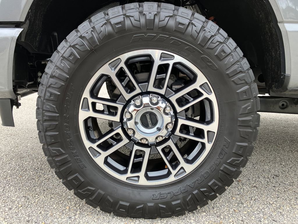 Certified 2026 Ford F350 Platinum w/ Platinum Plus Package image 14