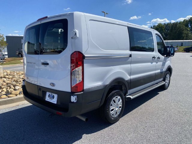 Certified 2025 Ford Transit 250 Low Roof RWD image 7