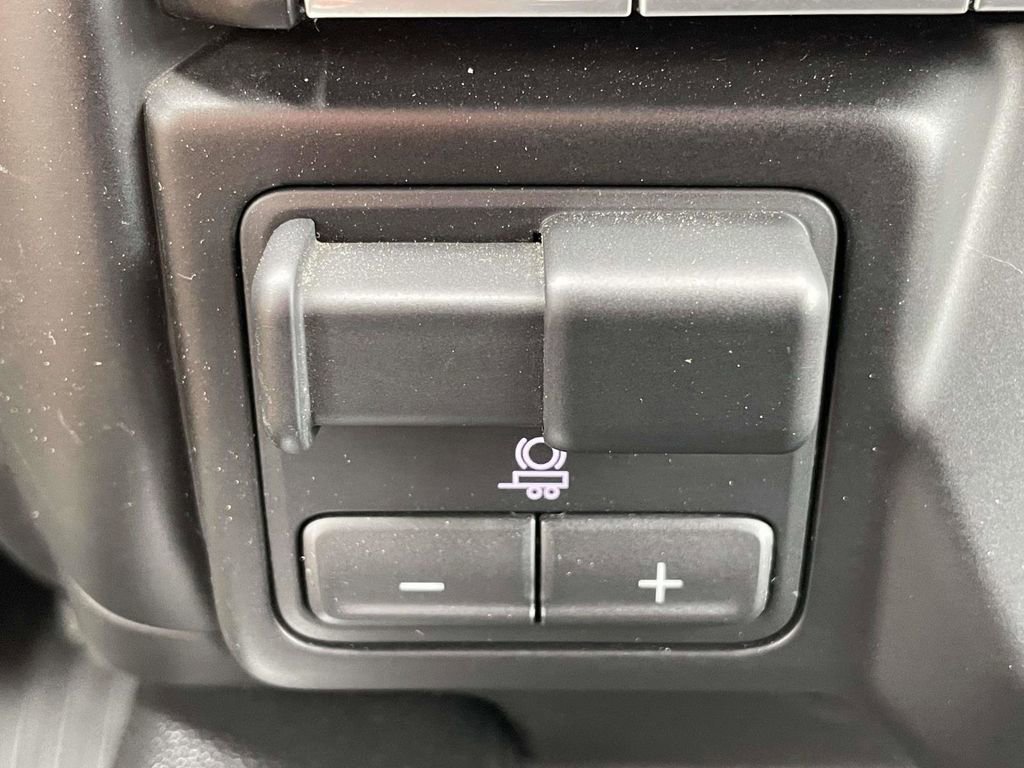 Used 2020 Chevrolet Silverado 1500 RST image 22