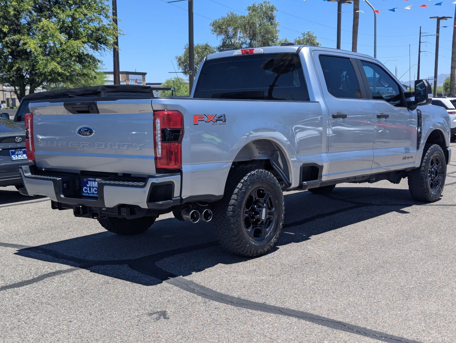 Certified 2023 Ford F250 XL w/ STX Appearance Package AWD/4WD image 2