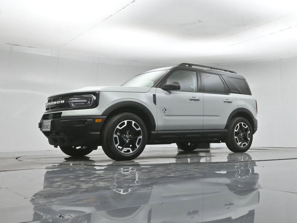 Certified 2023 Ford Bronco Sport Outer Banks w/ Tech Package AWD/4WD image 48