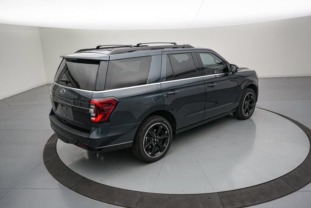 Certified 2024 Ford Expedition Limited AWD/4WD image 4