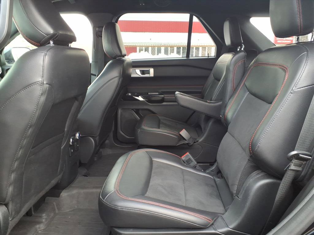 Certified 2023 Ford Explorer ST-Line image 12