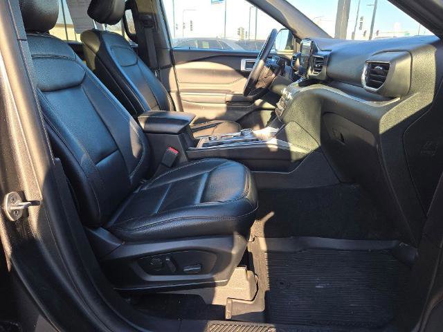 Certified 2020 Ford Explorer XLT w/ Equipment Group 202A image 7