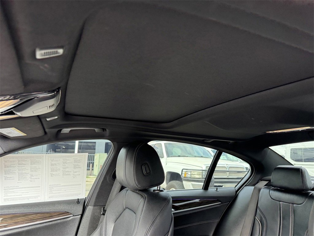Used 2019 BMW 540i 540i w/ Convenience Package image 12