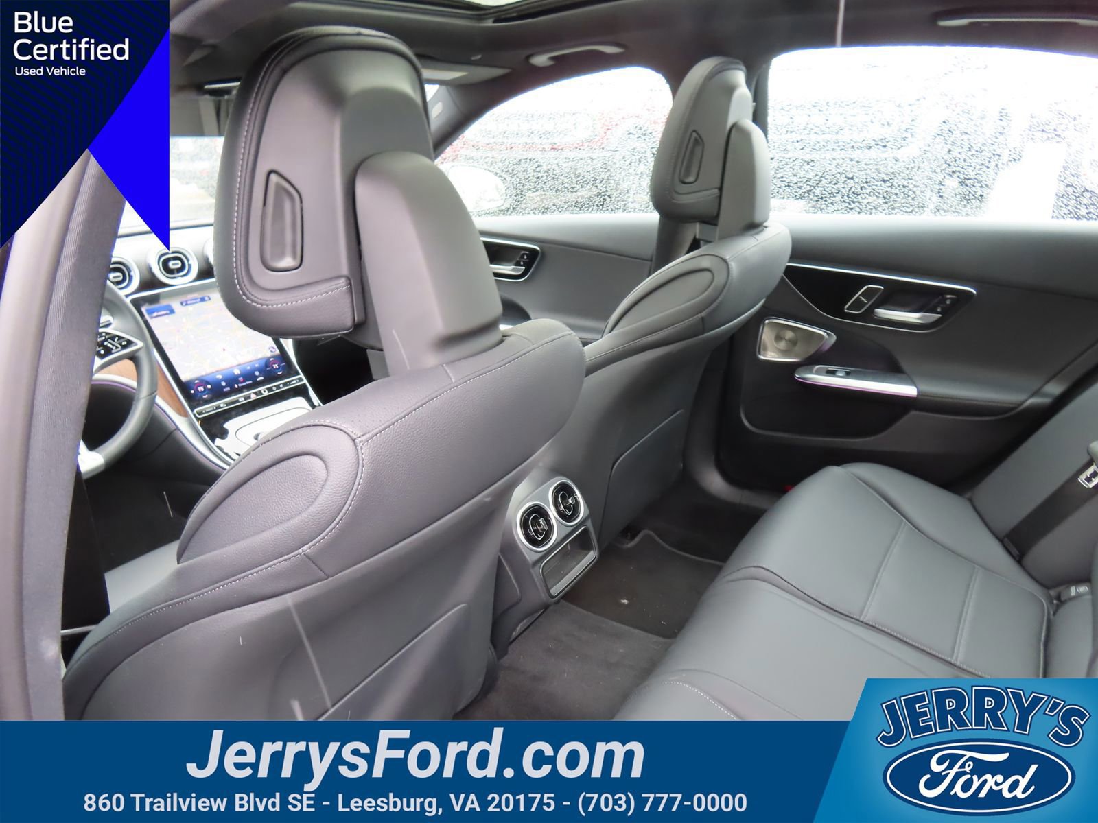 Used 2025 Mercedes-Benz C 300 4MATIC Sedan image 32