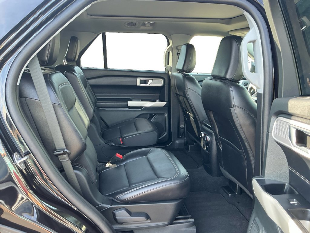 Certified 2021 Ford Explorer Limited w/ Equipment Group 301A RWD image 23