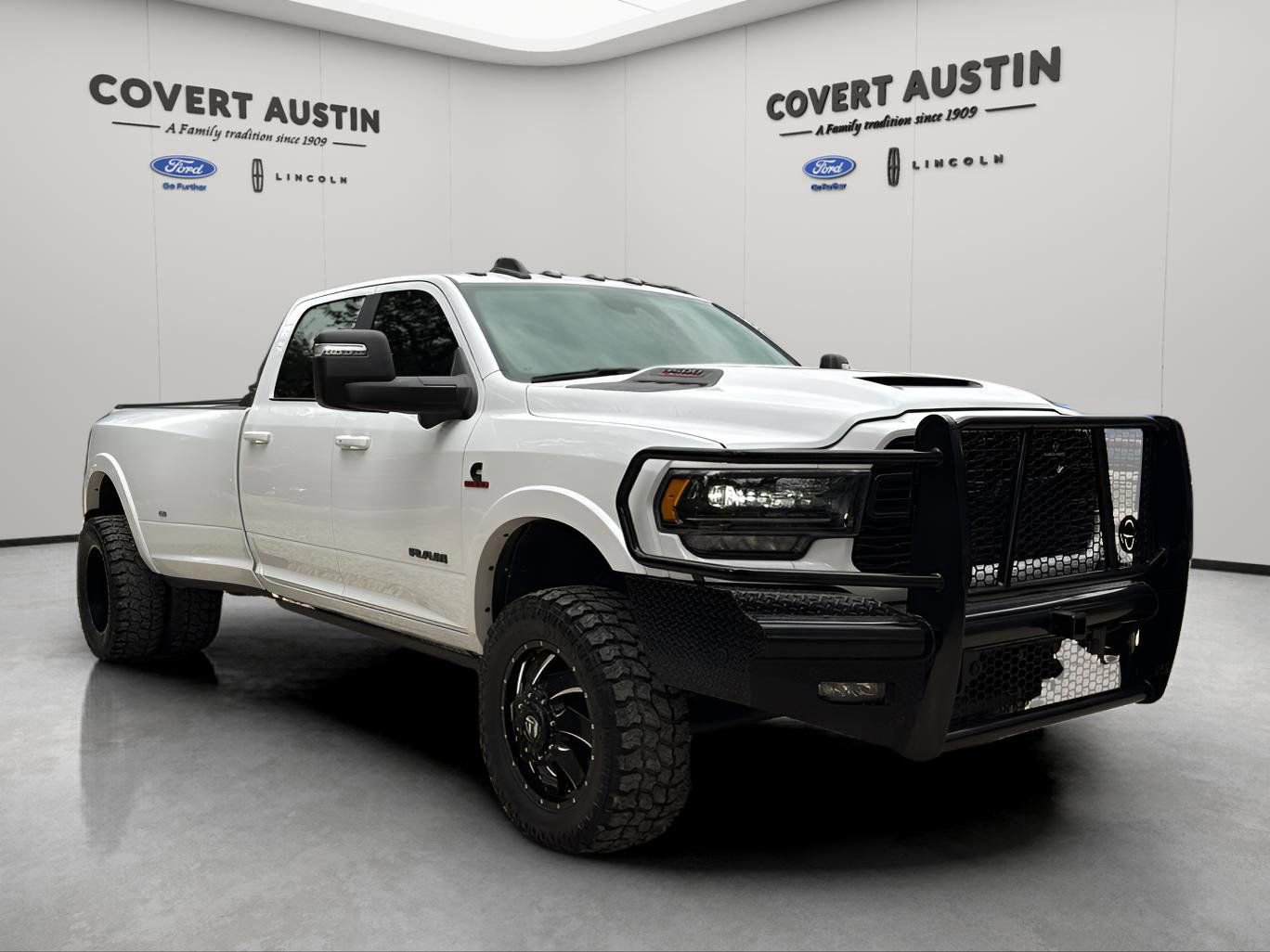 Used 2024 RAM 3500 Limited w/ Night Edition image 7