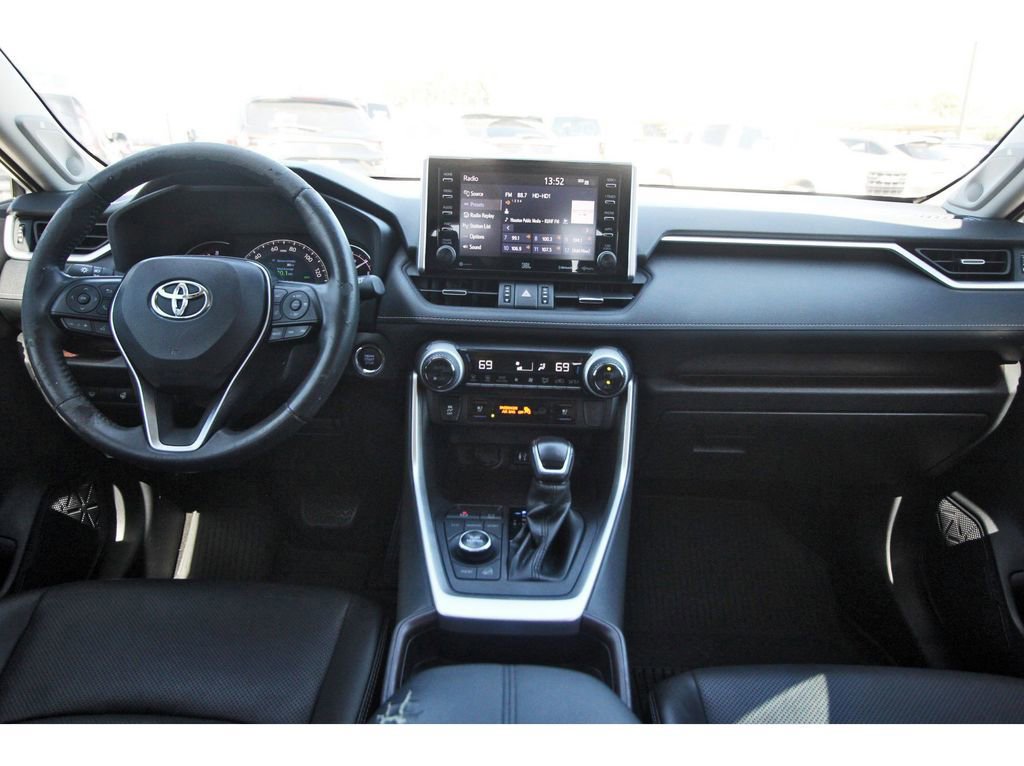 Used 2019 Toyota RAV4 Limited w/ Cold Weather Package image 12