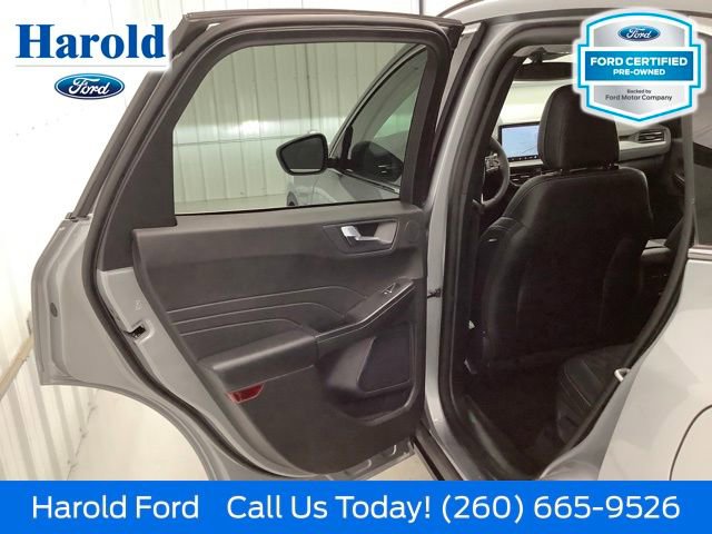 Certified 2024 Ford Escape SE w/ PHEV Premium Package FWD image 12