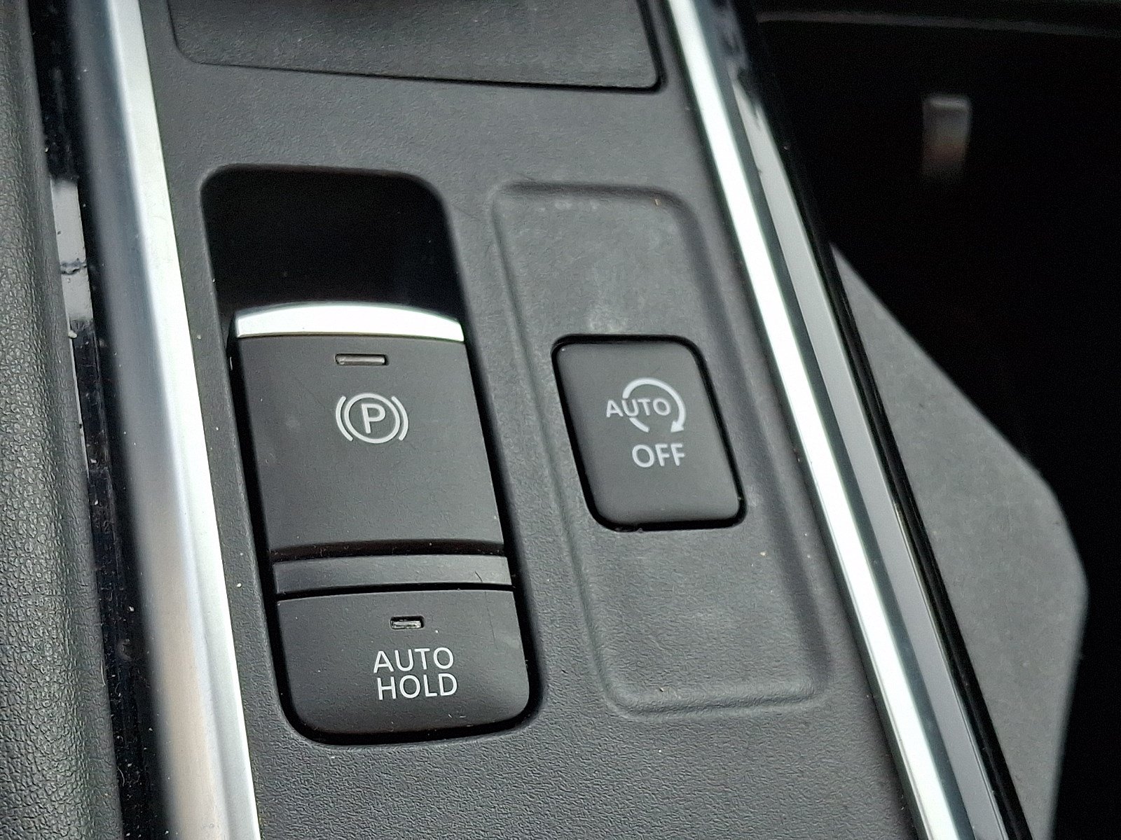 Used 2025 Nissan Pathfinder SV AWD/4WD image 22