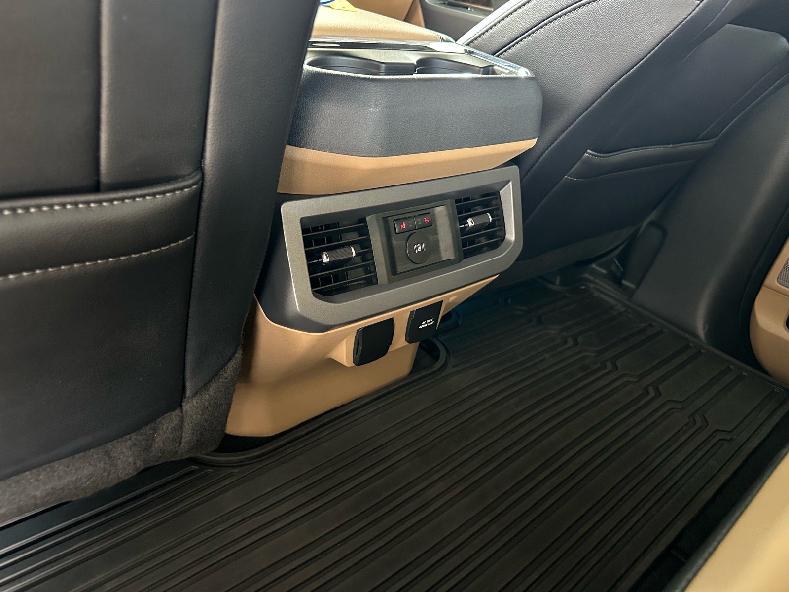 Certified 2024 Ford F250 Lariat w/ Lariat Ultimate Package AWD/4WD image 29