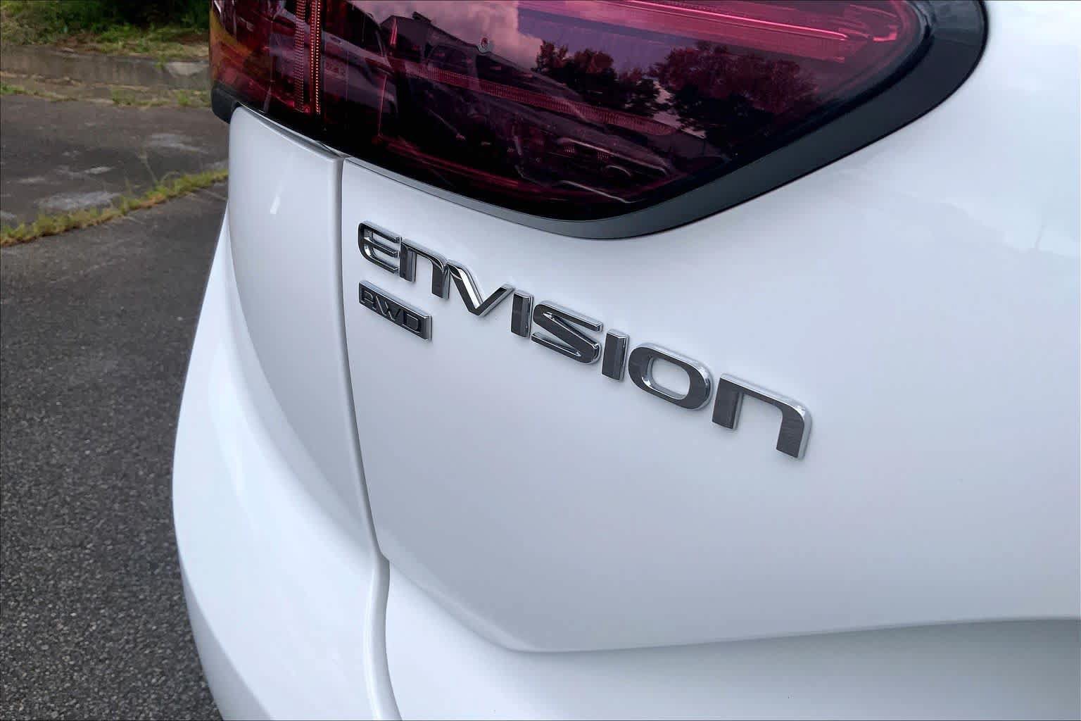 Used 2025 Buick Envision Preferred AWD/4WD image 10