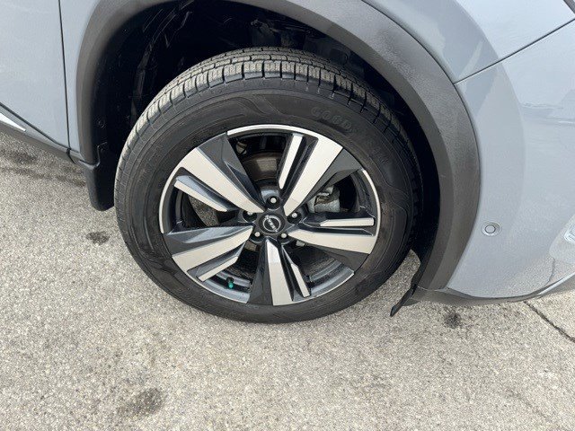 Used 2022 Nissan Rogue SL w/ SL Premium Package image 40