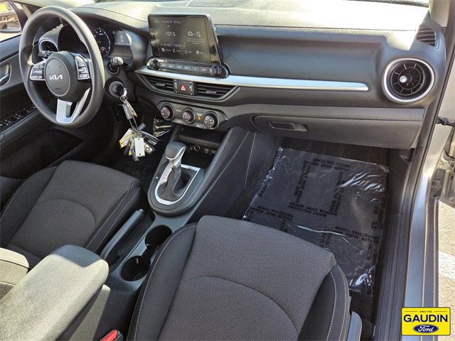 Used 2022 Kia Forte LXS image 16