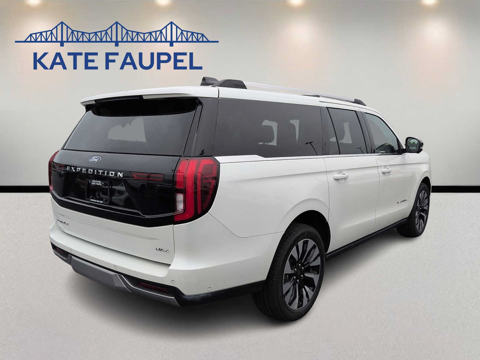 Certified 2025 Ford Expedition Max Platinum w/ Driver's Package AWD/4WD image 7