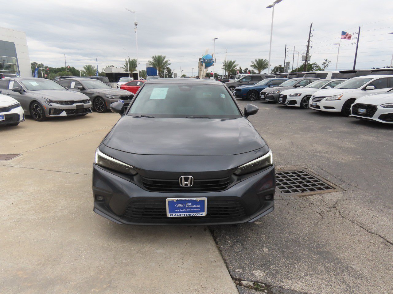 Used 2023 Honda Civic Touring image 5