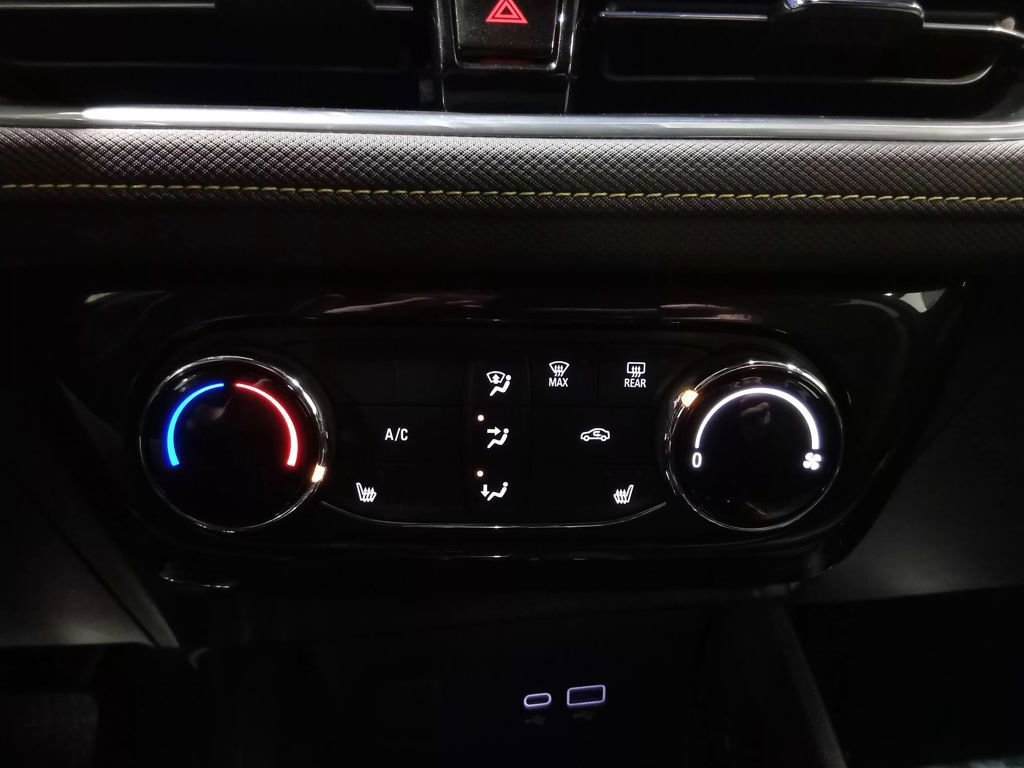 Used 2024 Chevrolet TrailBlazer ACTIV w/ Driver Confidence Package image 22