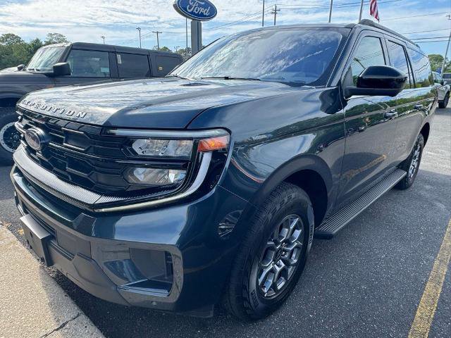 Certified 2025 Ford Expedition Max Active AWD/4WD image 3