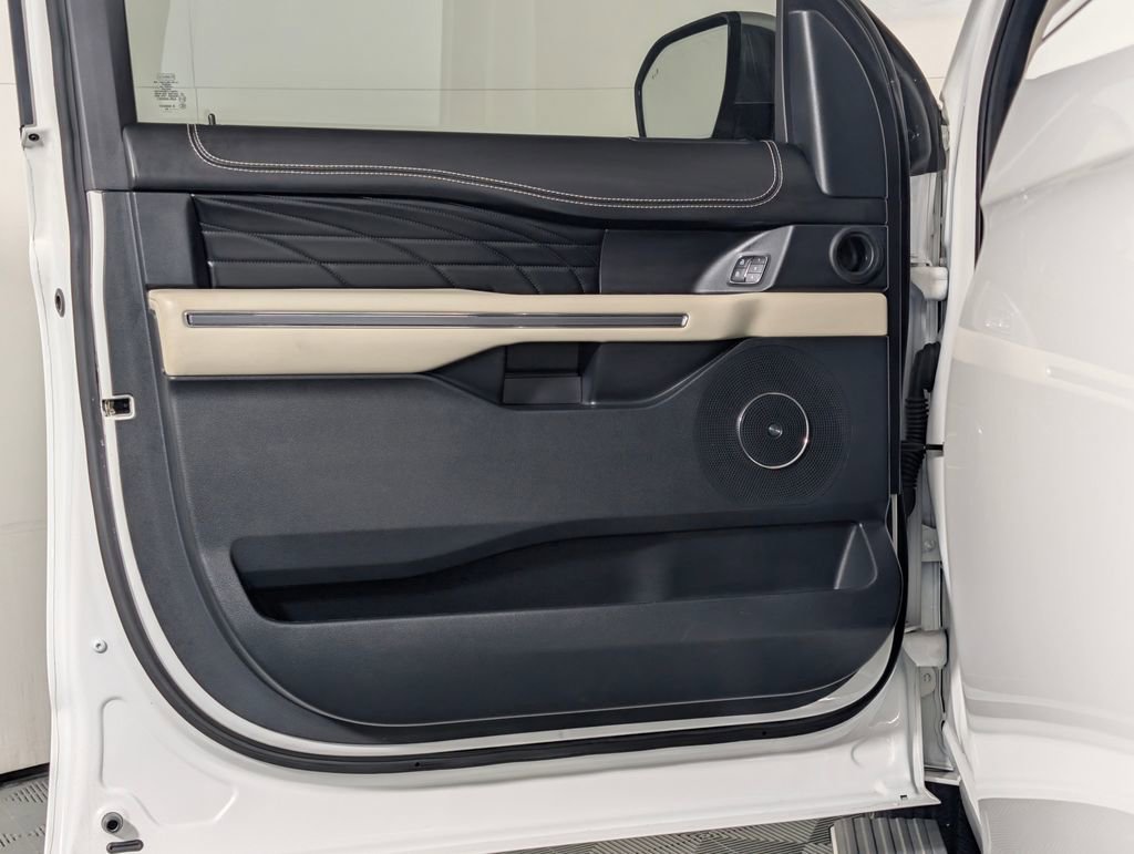 Certified 2020 Ford Expedition Platinum AWD/4WD image 25