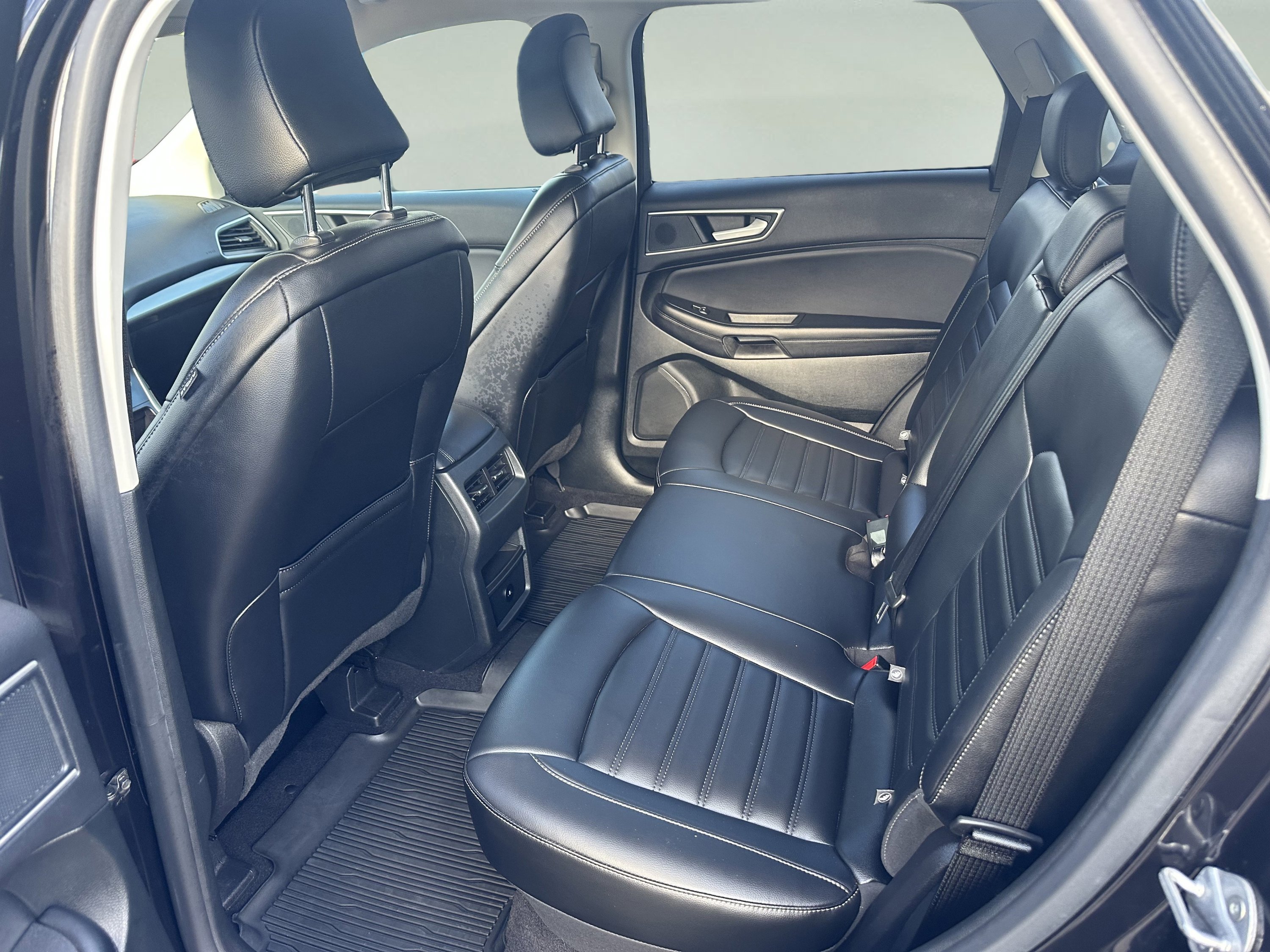 Certified 2023 Ford Edge SEL image 9