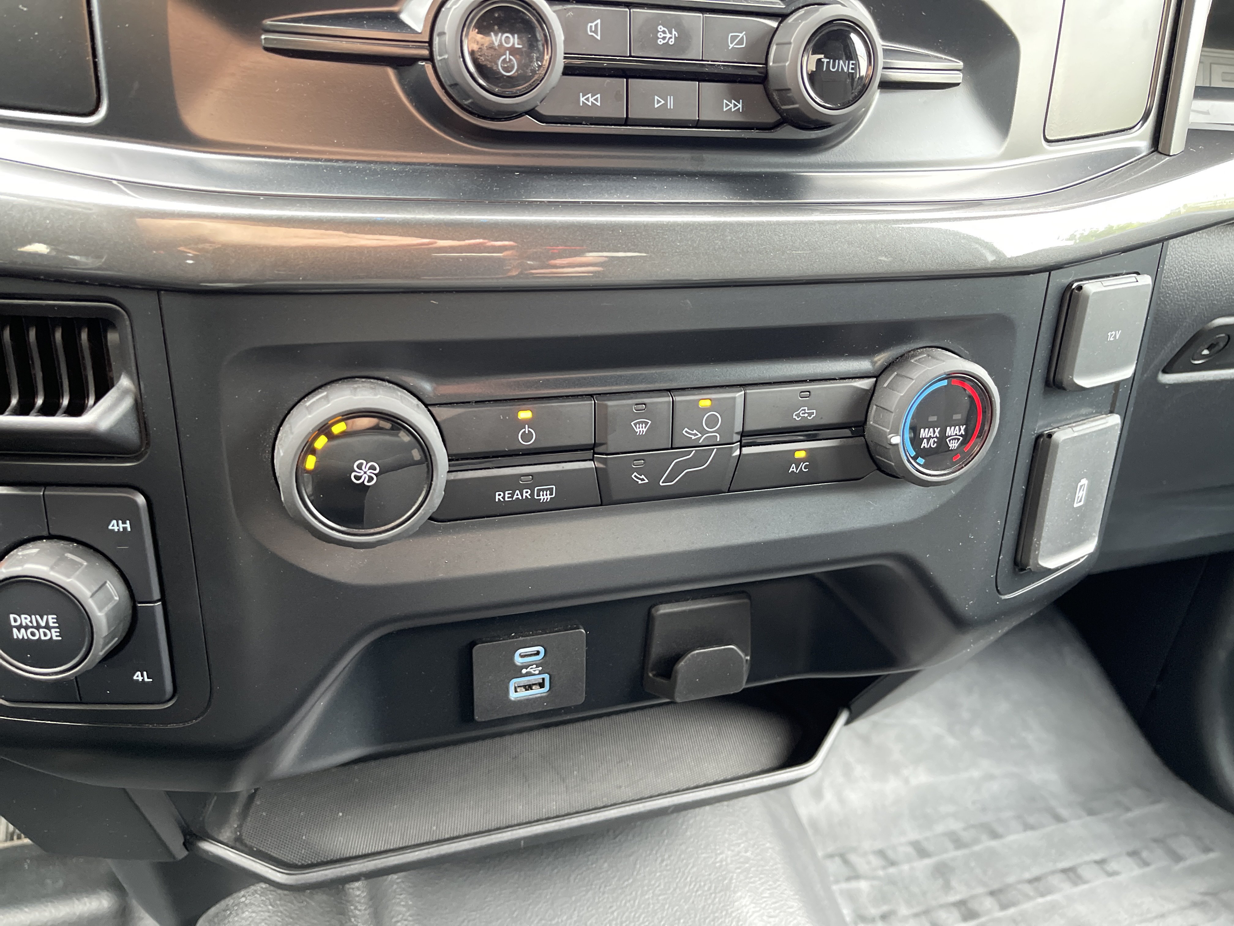 Certified 2023 Ford F150 XL w/ STX Appearance Package AWD/4WD image 19