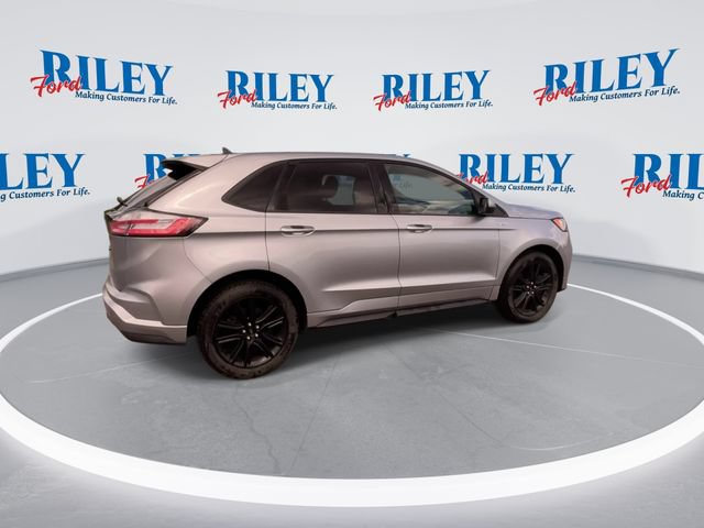 Certified 2022 Ford Edge ST-Line w/ Class II Trailer Tow Package AWD/4WD image 9