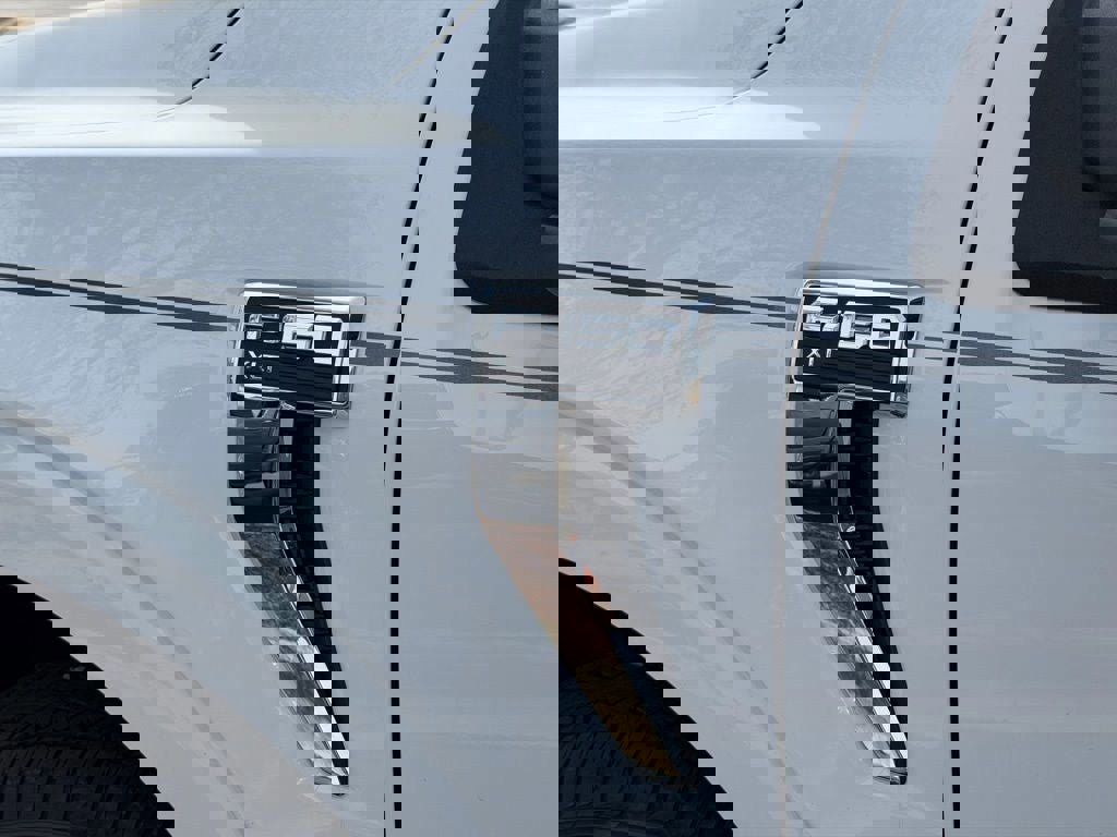 Certified 2022 Ford F150 XLT w/ Equipment Group 302A High image 12