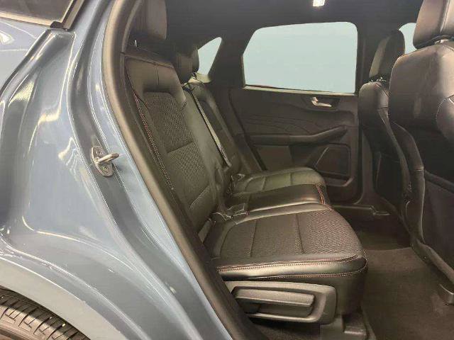 Certified 2024 Ford Escape ST-Line w/ Tech Pack #1 AWD/4WD image 18