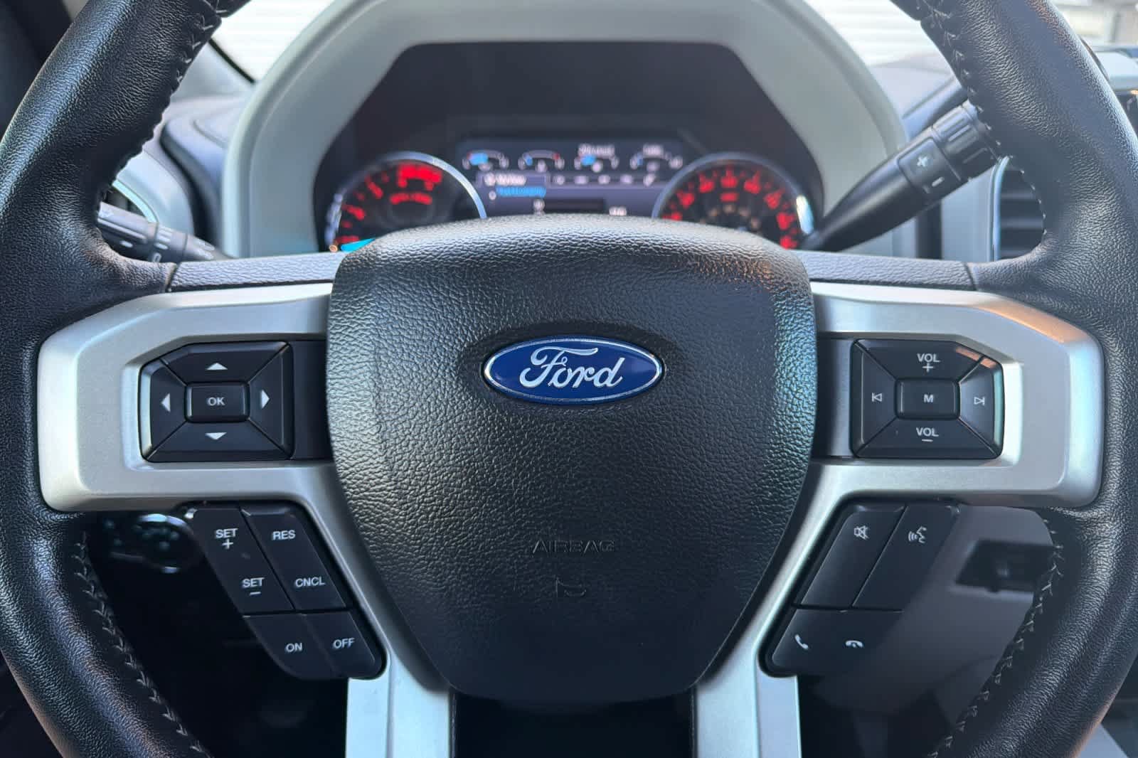 Certified 2020 Ford F250 Lariat w/ Lariat Ultimate Package AWD/4WD image 23